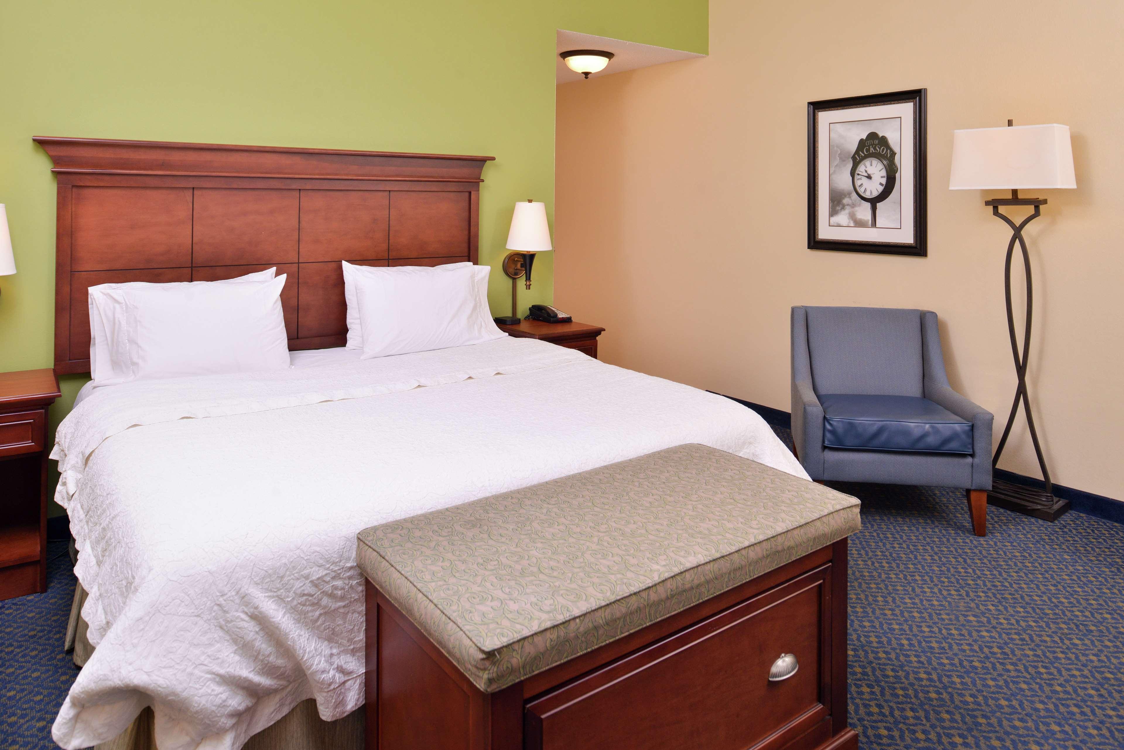 Hampton Inn Jackson-College Avenue Kültér fotó
