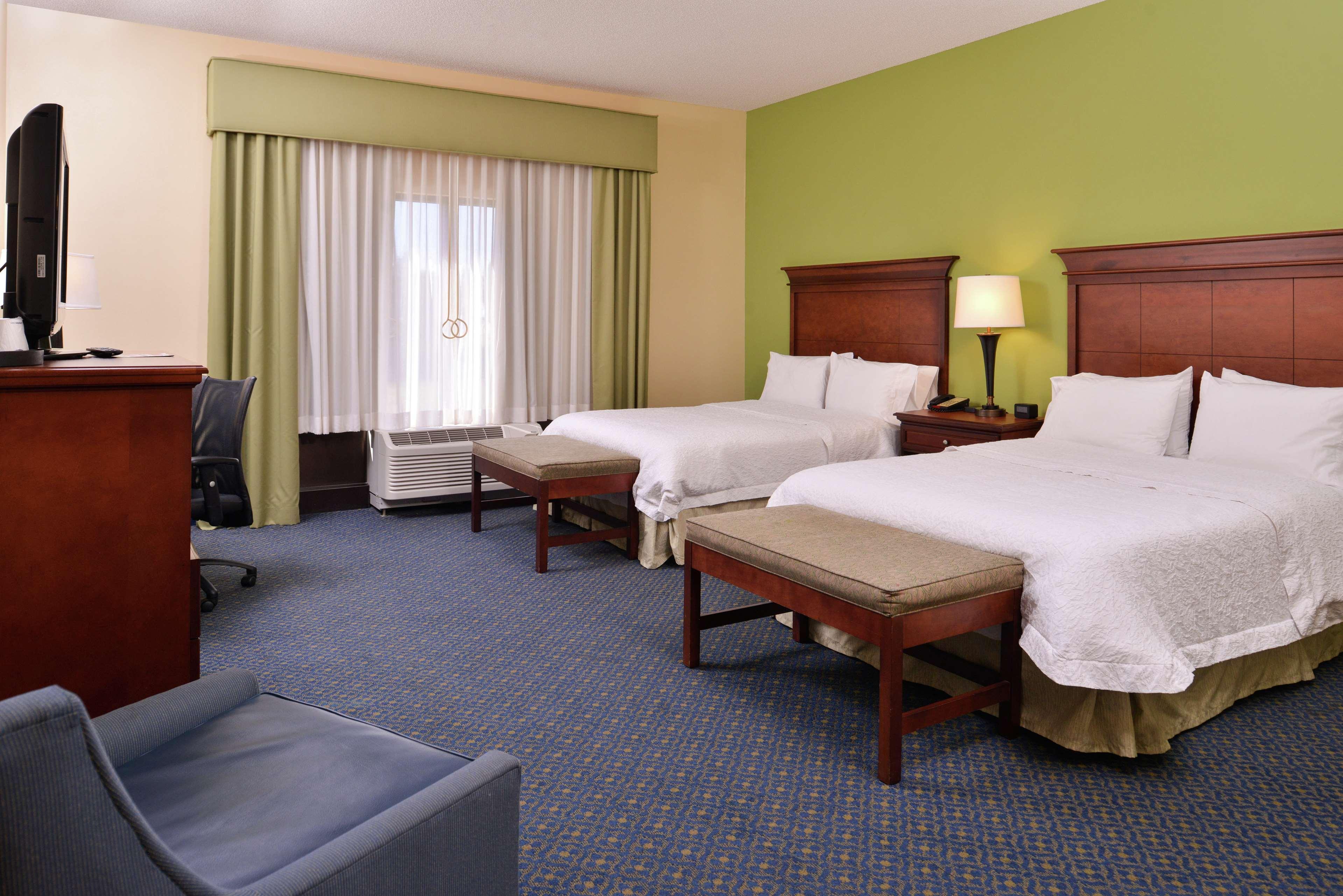 Hampton Inn Jackson-College Avenue Kültér fotó