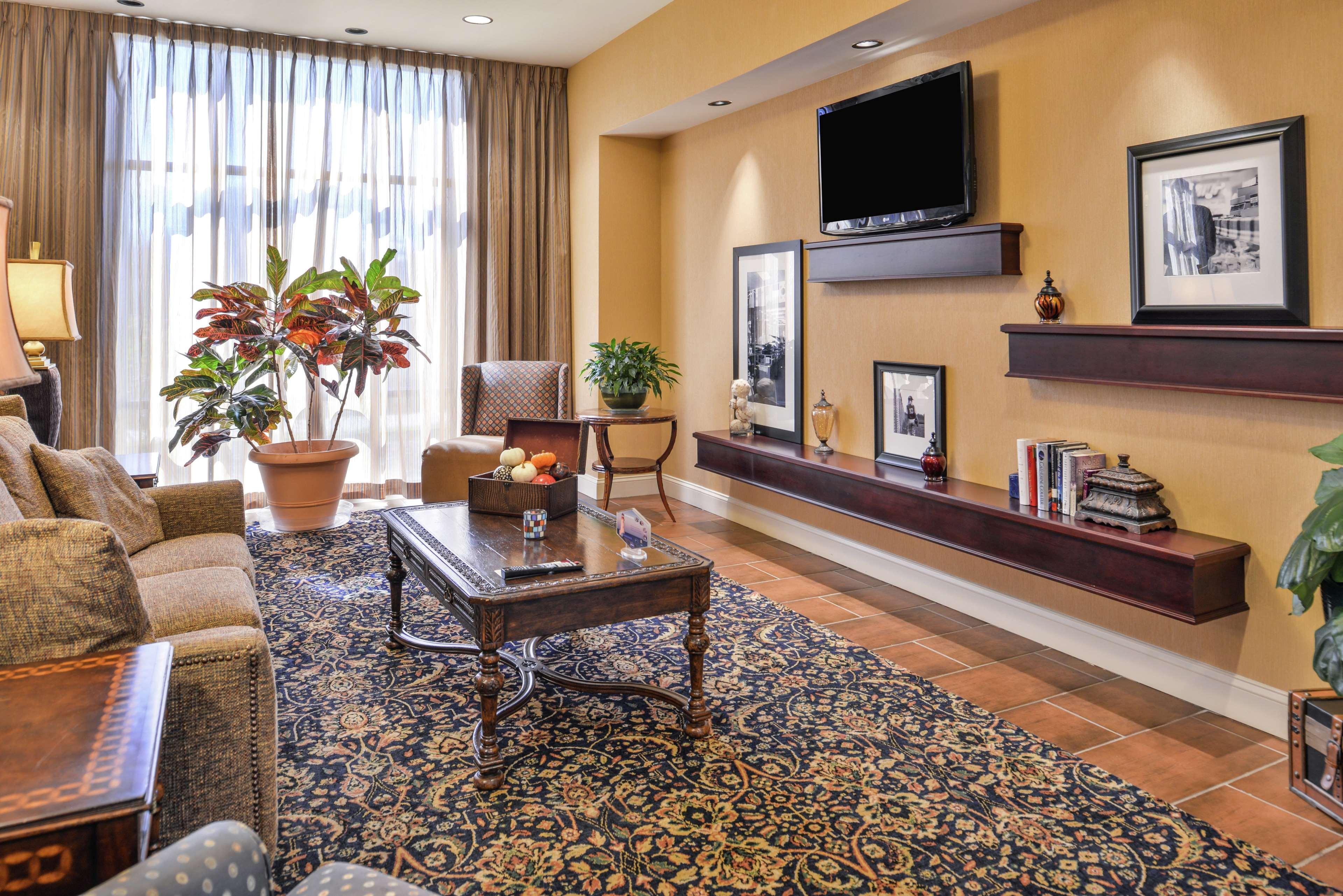 Hampton Inn Jackson-College Avenue Kültér fotó