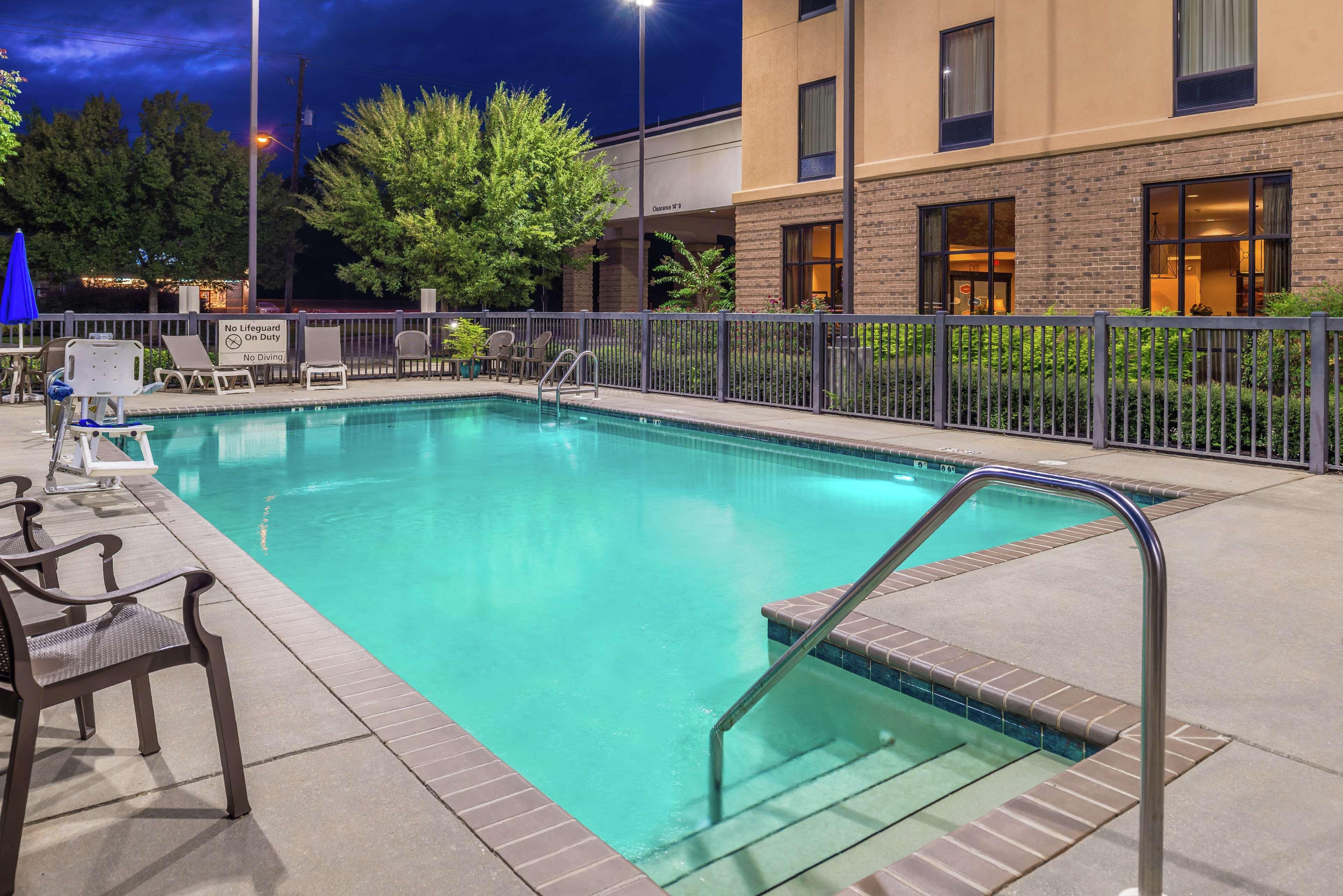 Hampton Inn Jackson-College Avenue Kültér fotó