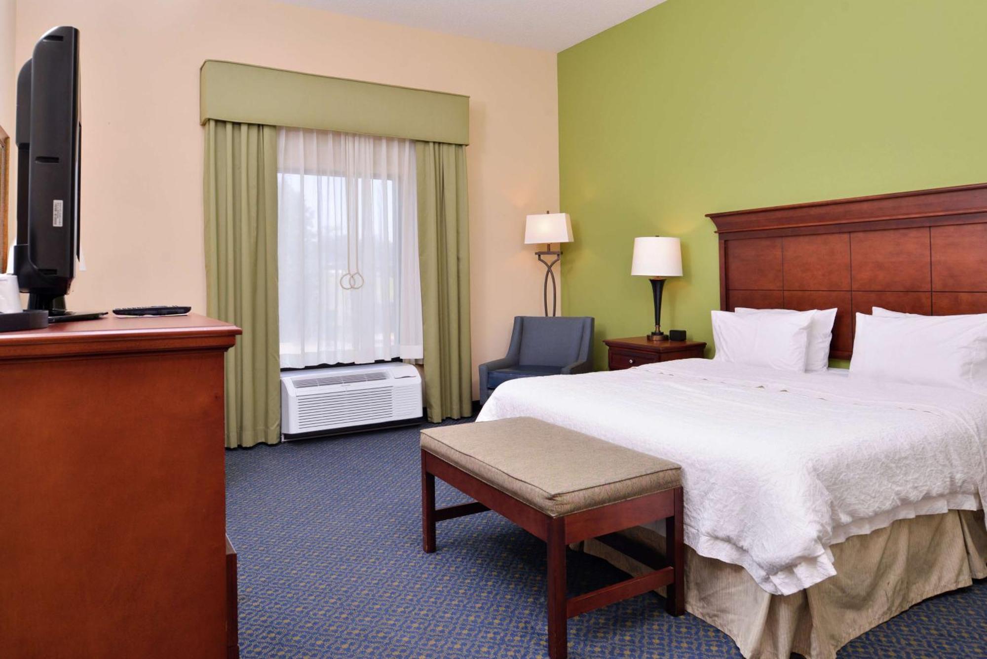 Hampton Inn Jackson-College Avenue Kültér fotó
