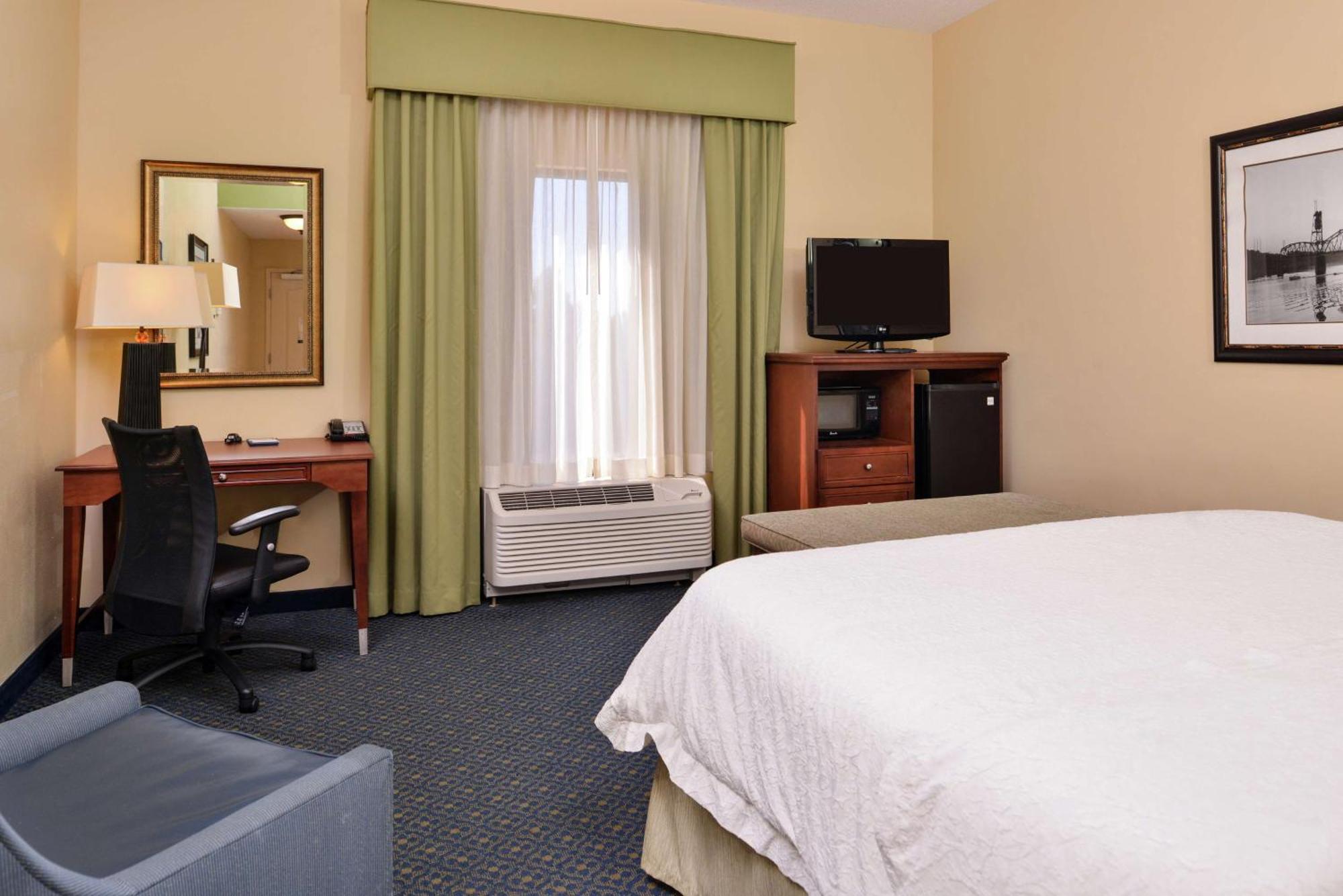 Hampton Inn Jackson-College Avenue Kültér fotó